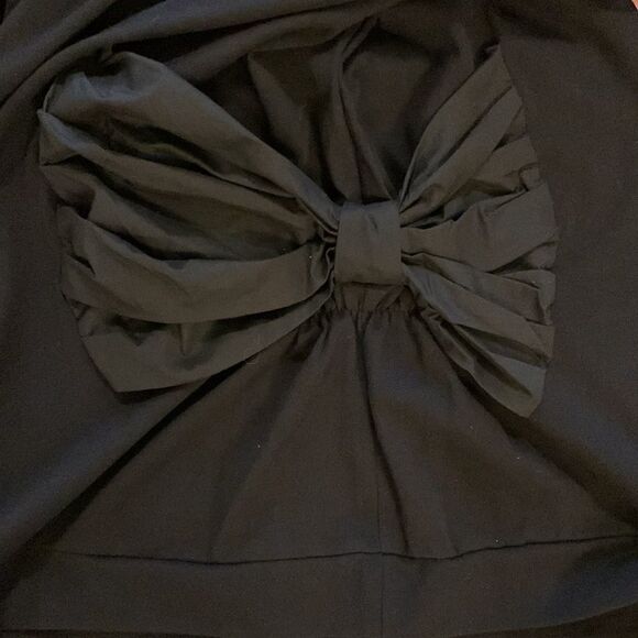Cherish size large three-quarter sleeve unique black top with Large Bow detail - Picture 3 of 9
